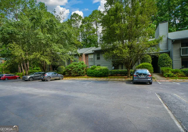 Photo 4 of Condo for sale at 612 Tuxworth Cir, Decatur, GA 30033 | MLS# 10794440 | Listing updated on 2026-08-22