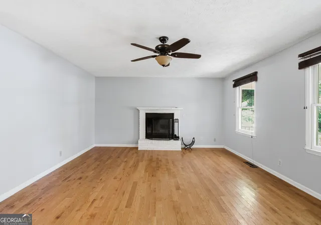 Photo 3 of Single family home for sale at 104 West Ln Se, Calhoun, GA 30701 | MLS# 10781830 | Listing updated on 2026-10-09
