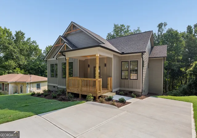 4th image of 2782 Mango Cir Nw, Atlanta, GA 30318 | MLS# 10814142