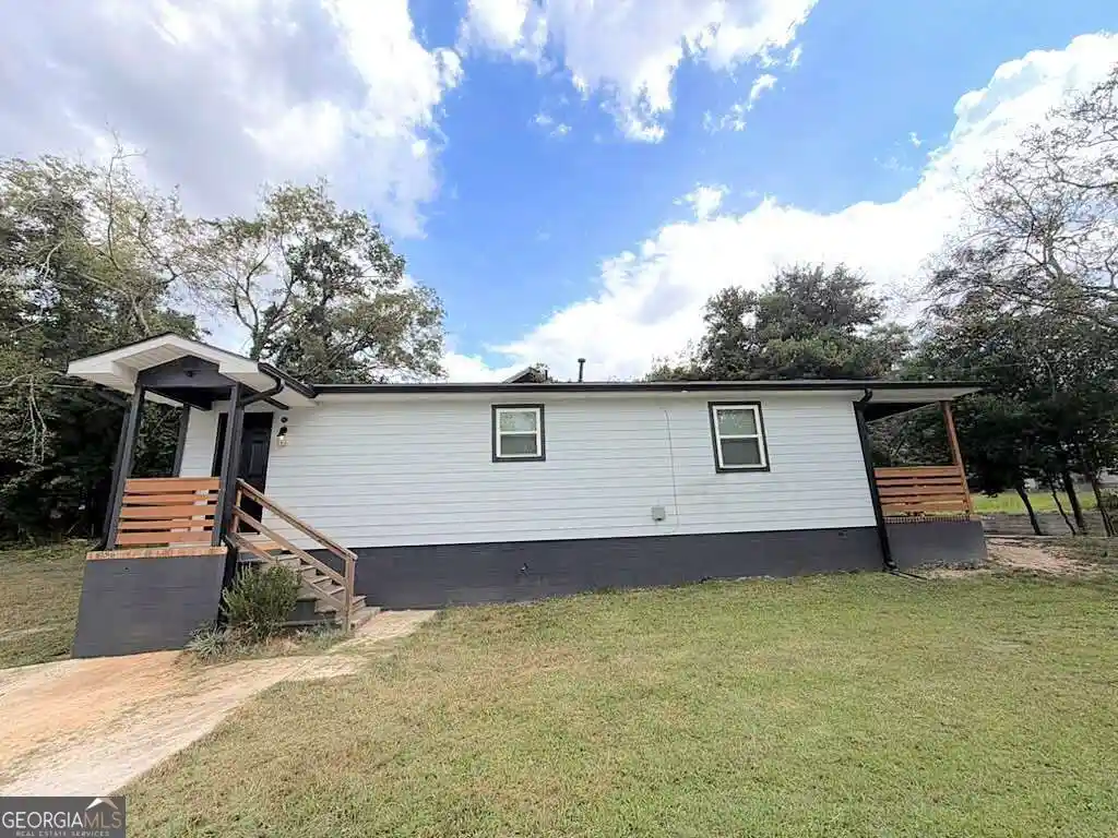 Photo 1 of Single family home for sale at 1887 Coleman Ave, Macon, GA 31201 | MLS# 10854693 | Listing updated on 2026-10-12