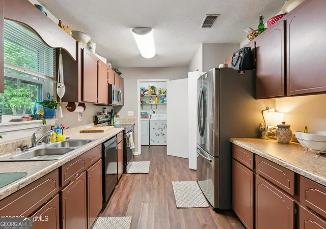 3rd image of 310 Buck Trc, Brunswick, GA 31524 | MLS# 10773491
