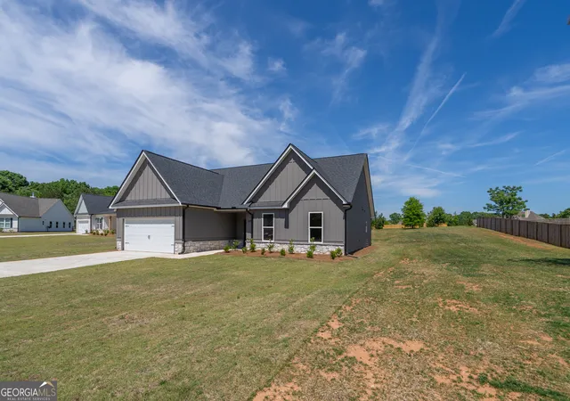 Photo 2 of Single family home for sale at 205 Squirrel Run, Good Hope, GA 30641 | MLS# 10648324 | Listing updated on 2026-09-12