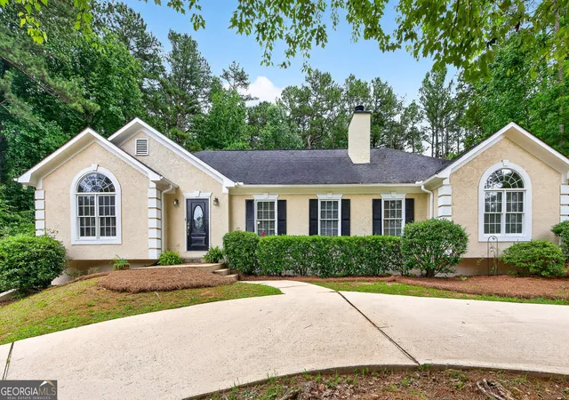 Photo 2 of Sale Pending at 145 Butterfield Ln, Fayetteville, GA 30214 | MLS# 10789900 | Listing updated on 2026-07-16