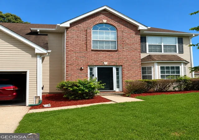 Photo 3 of Single family home for sale at 2861 Knoll View Pl, Douglasville, GA 30135 | MLS# 10775311 | Listing updated on 2026-09-30