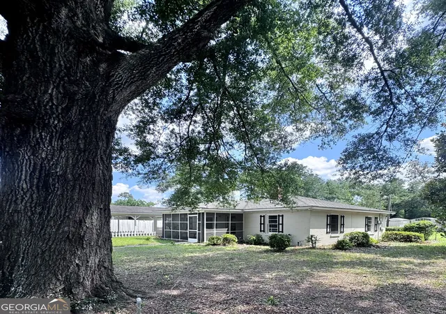 Homes for sale in Reidsville, GA | 138 Register Ave, Reidsville, GA 30453 | MLS# 10796671
