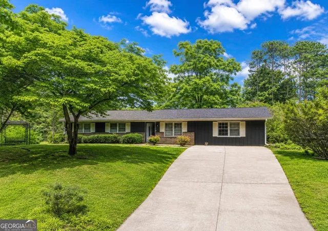 Photo 1 of Single family home for sale at 3102 Hamilton Rd, Lawrenceville, GA 30044 | MLS# 10774660 | Listing updated on 2026-06-12