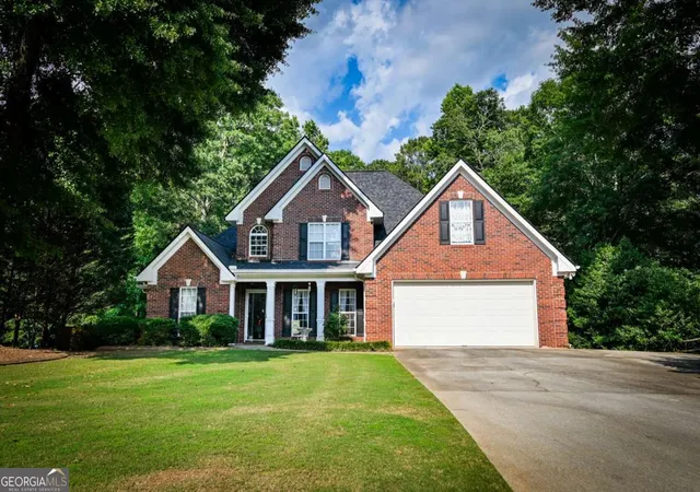 2nd image of 385 Glynnshire Ct, Covington, GA 30016 | MLS# 10784638
