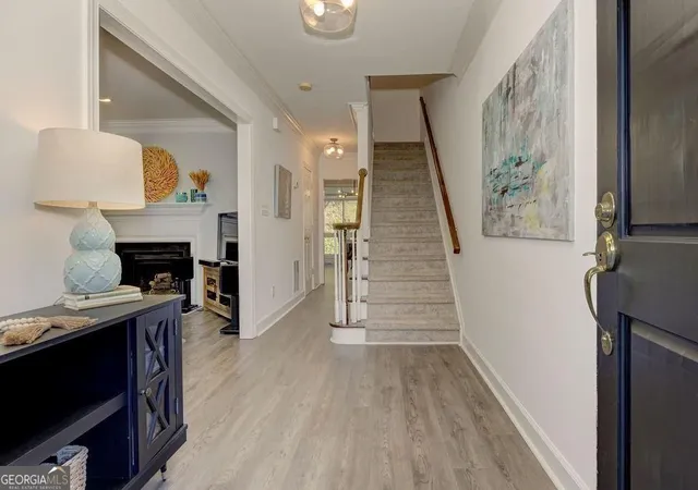 Photo 3 of Sale Pending at 27 Mount Vernon Cir, Atlanta, GA 30338 | MLS# 10824131 | Listing updated on 2026-08-31