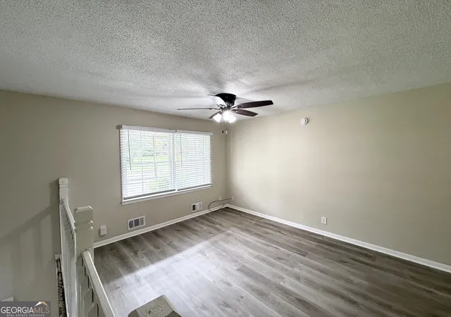 Photo 3 of Single family home for sale at 2782 Ocean Valley Dr, Atlanta, GA 30349 | MLS# 10773820 | Listing updated on 2026-10-24