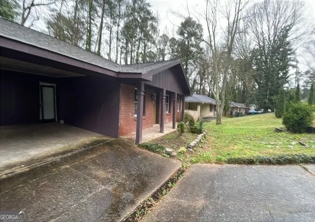 Photo 3 of Single family home for sale at 2314 Omaha Rd Sw, Atlanta, GA 30331 | MLS# 10721957 | Listing updated on 2026-08-27
