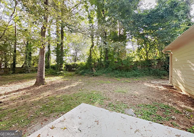 Photo 3 of Single family home for sale at 4423 Turnberry Ct, Douglasville, GA 30135 | MLS# 10797903 | Listing updated on 2026-10-07