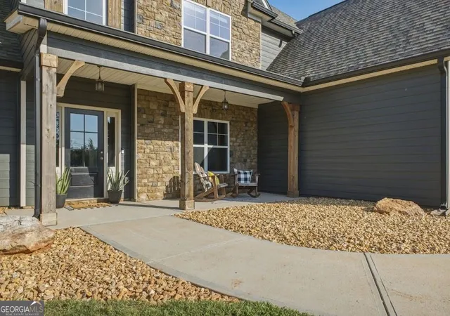 Photo 4 of Single family home for sale at 1515 Pleasant Ridge Rd, Carrollton, GA 30117 | MLS# 10830757 | Listing updated on 2026-10-08