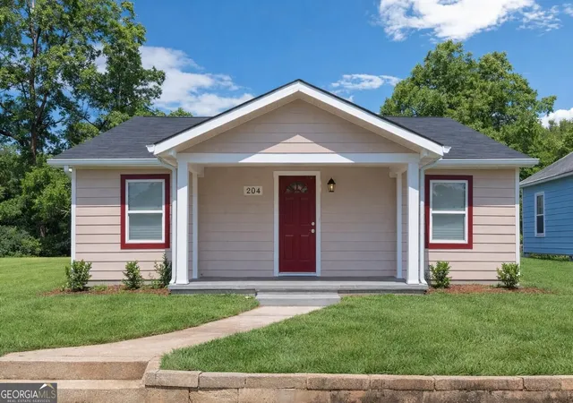 1st image of 204 Mill St, Barnesville, GA 30204 | MLS# 10727680