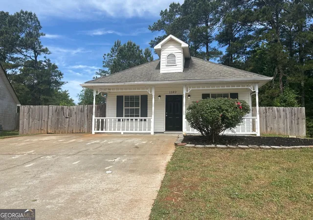 Photo 1 of Single family home for sale at 1382 N Hampton Dr, Hampton, GA 30228 | MLS# 10757047 | Listing updated on 2026-08-10