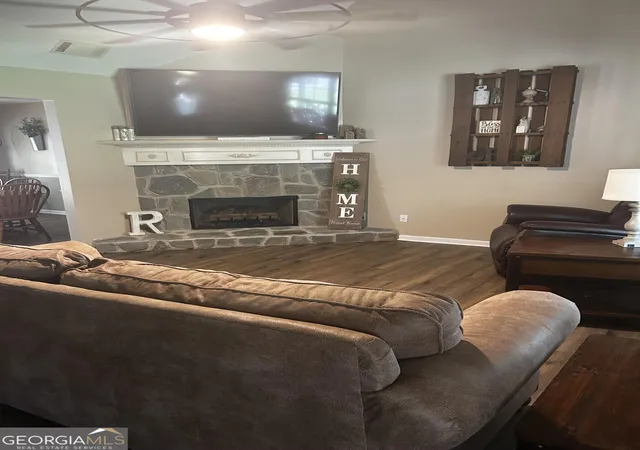 2nd image of 215 Iron Hill Rd, Taylorsville, GA 30178 | MLS# 10804609