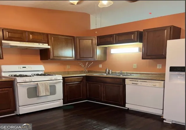 Photo 4 of Single family home for sale at 4872 Plymouth Tr, Decatur, GA 30035 | MLS# 10799400 | Listing updated on 2026-09-04
