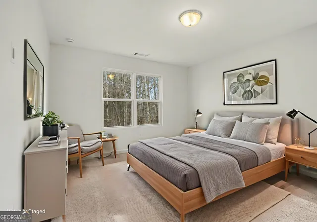 4th image of 2332 Mckenna Square Dr, Lithonia, GA 30058 | MLS# 10706595