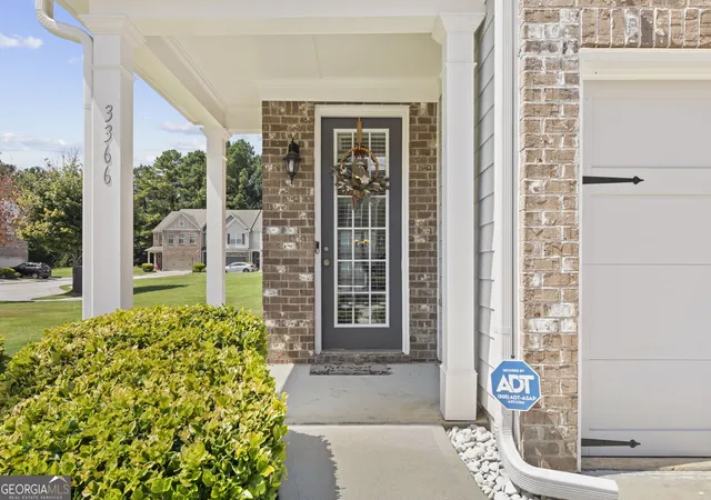 Photo 3 of Townhouse for sale at 3366 Open Fields Dr, Snellville, GA 30078 | MLS# 10833784 | Listing updated on 2026-09-10