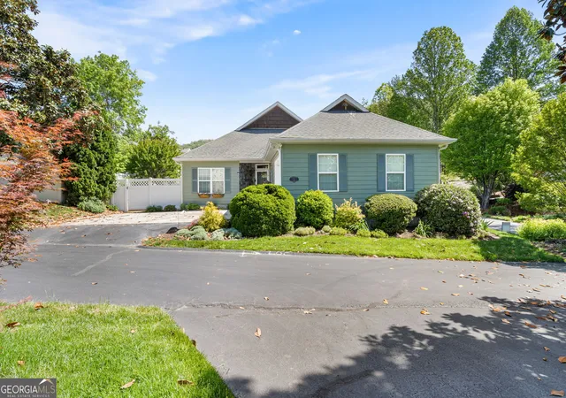 2nd image of 419 Long View Cir, Hiawassee, GA 30546 | MLS# 10812264