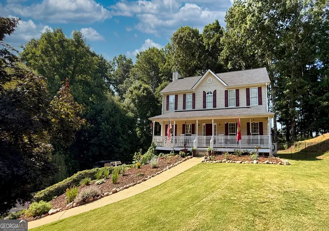 Photo 3 of Single family home for sale at 1049 Fieldstone Dr, Canton, GA 30114 | MLS# 10780543 | Listing updated on 2026-10-05