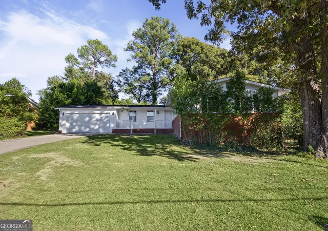 Photo 1 of Single family home for sale at 114 Forest Hl Dr, Warner Robins, GA 31088 | MLS# 10880829 | Listing updated on 2026-10-29