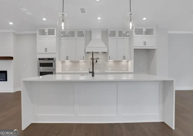 Photo 2 of Townhouse for sale at 110 Bridgecrest Rd, Roswell, GA 30075 | MLS# 10790662 | Listing updated on 2026-09-14