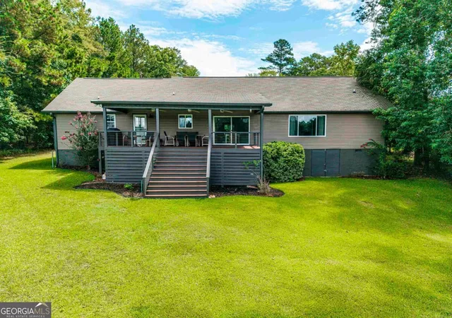 3rd image of 132 Island Dr, Milledgeville, GA 31061 | MLS# 10830451