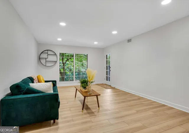 5th image of 6851 Roswell Rd #Q16, Atlanta, GA 30328 | MLS# 10802481