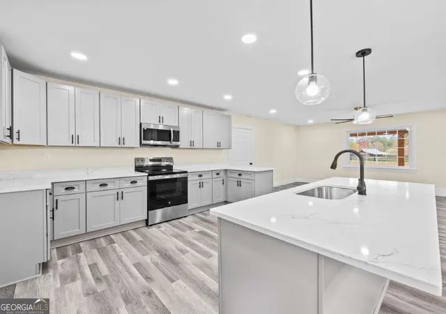 4th image of 239 Brown Dr, Clermont, GA 30527 | MLS# 10576582