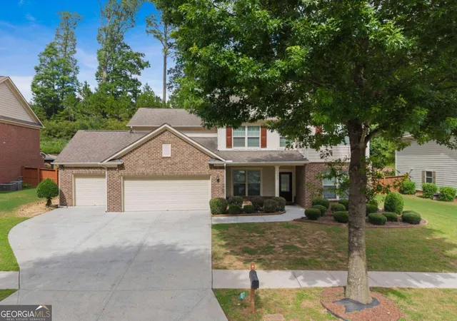Photo 3 of Single family home for sale at 1172 Terrasol Rdg Sw, Lilburn, GA 30047 | MLS# 10807636 | Listing updated on 2026-08-24