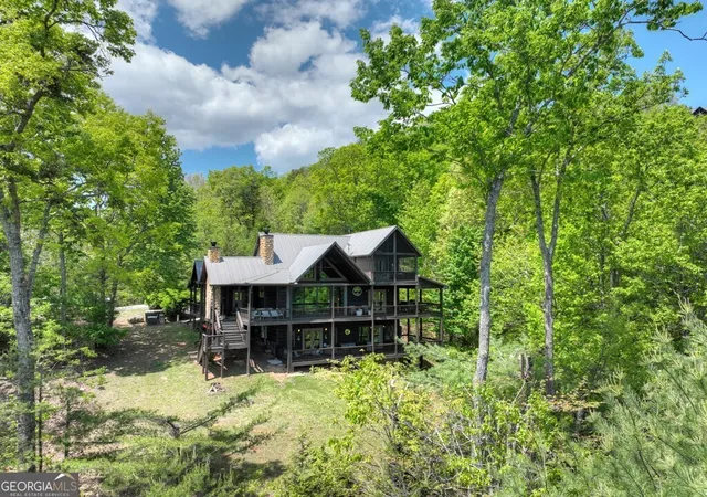 Homes for sale in Blue Ridge, GA | 46 Cochise Rd, Blue Ridge, GA 30513 | MLS# 10769469