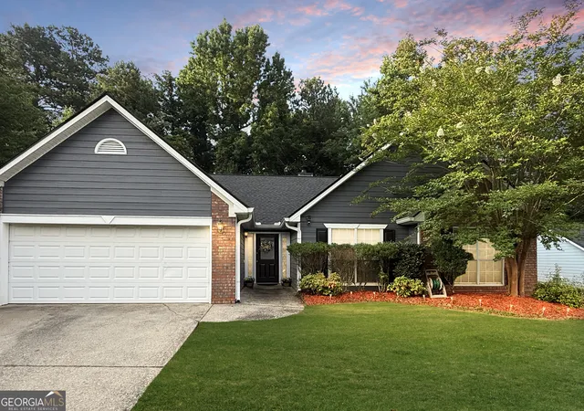 Homes for sale in Lawrenceville, GA | 635 Paris Dr, Lawrenceville, GA 30043 | MLS# 10788174
