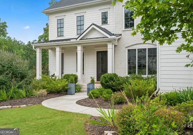 2nd image of 2045 Kent Ct, Alpharetta, GA 30004 | MLS# 10814753