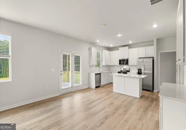 Photo 3 of Single family home for sale at 399 Grandview Dr, Dawsonville, GA 30534 | MLS# 10814579 | Listing updated on 2026-10-09