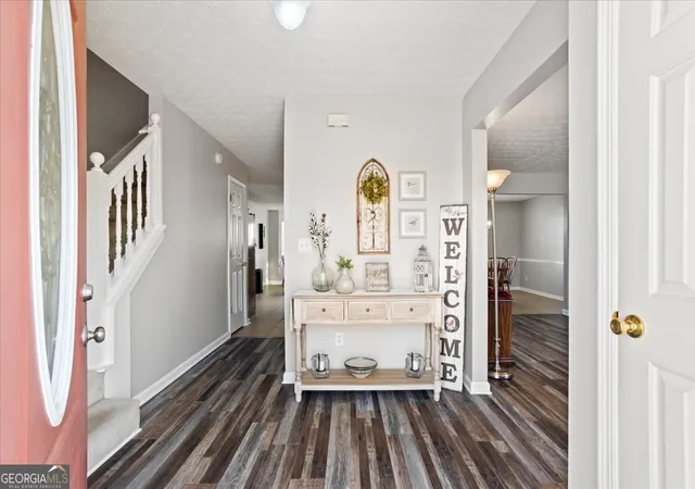 Photo 3 of Single family home for sale at 520 Easton Dr, Locust Grove, GA 30248 | MLS# 10776121 | Listing updated on 2026-06-02