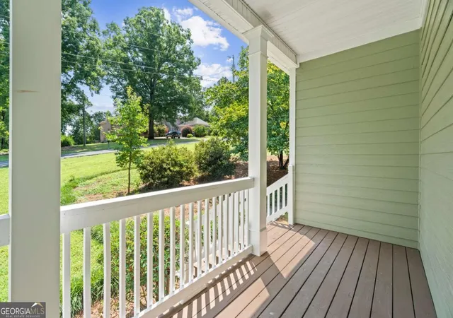 Photo 3 of Single family home for sale at 185 Thornwood Dr Se, Calhoun, GA 30701 | MLS# 10825348 | Listing updated on 2026-09-23