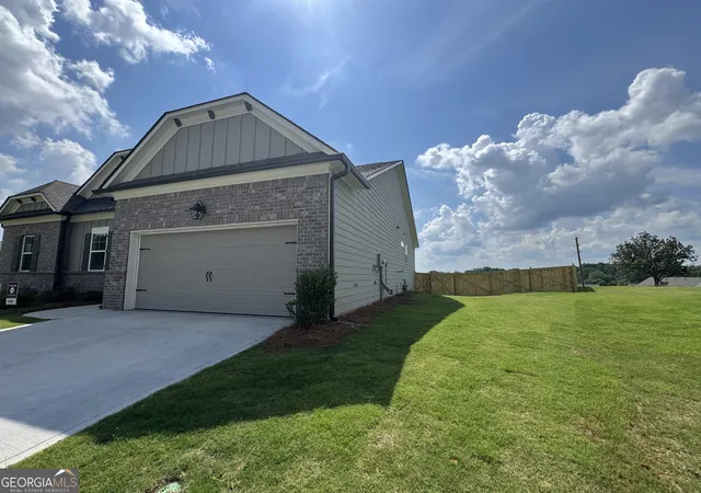 Photo 2 of Single family home for sale at 145 Rose Lake Ct, Hoschton, GA 30548 | MLS# 10697544 | Listing updated on 2026-10-12