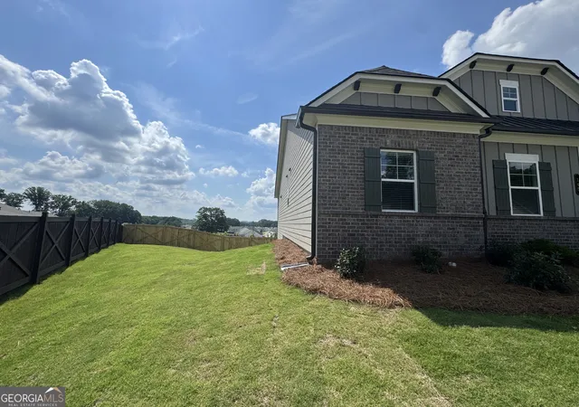Photo 3 of Single family home for sale at 145 Rose Lake Ct, Hoschton, GA 30548 | MLS# 10697544 | Listing updated on 2026-10-12