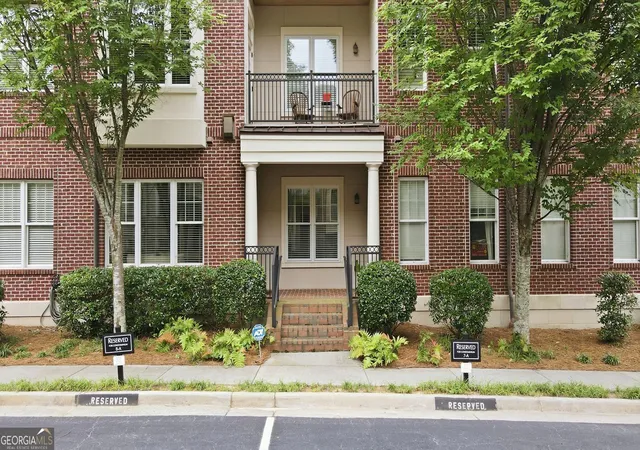 Homes for sale in Atlanta, GA | 3635 E Paces Cir Ne #1114, Atlanta, GA 30326 | MLS# 10794291