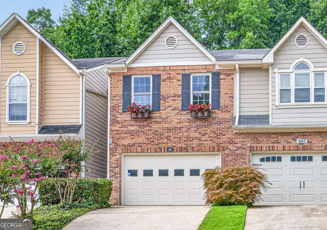 1st image of 868 Edgewater Cir, Marietta, GA 30062 | MLS# 10820597