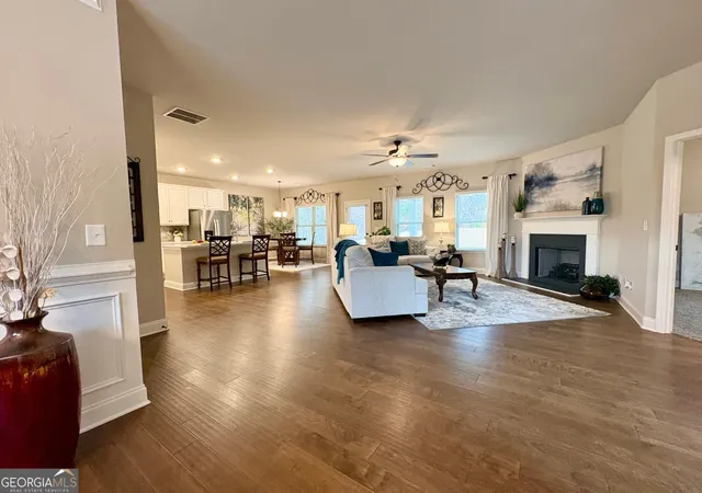 2nd image of 1007 Lakeview Oaks Ct #43-C, Grayson, GA 30017 | MLS# 10808722