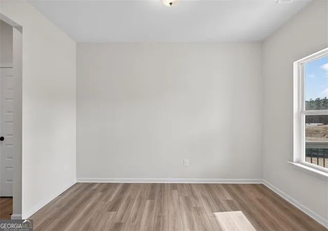 Photo 3 of Single family home for sale at 550 Grover St, Hoschton, GA 30548 | MLS# 10833260 | Listing updated on 2026-09-06
