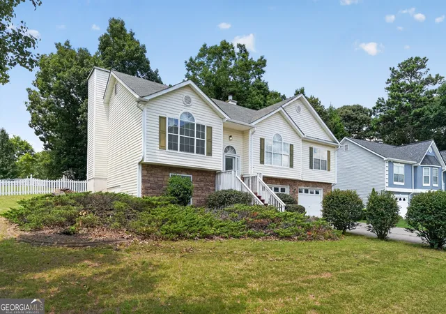 2nd image of 10683 Redbud Ln, Jonesboro, GA 30238 | MLS# 10804163
