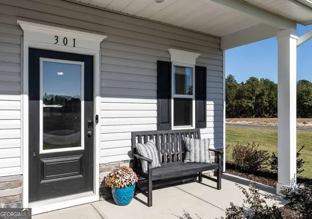 Photo 4 of Single family home for sale at 107 Willow Cir, Rock Spring, GA 30739 | MLS# 10812910 | Listing updated on 2026-09-17