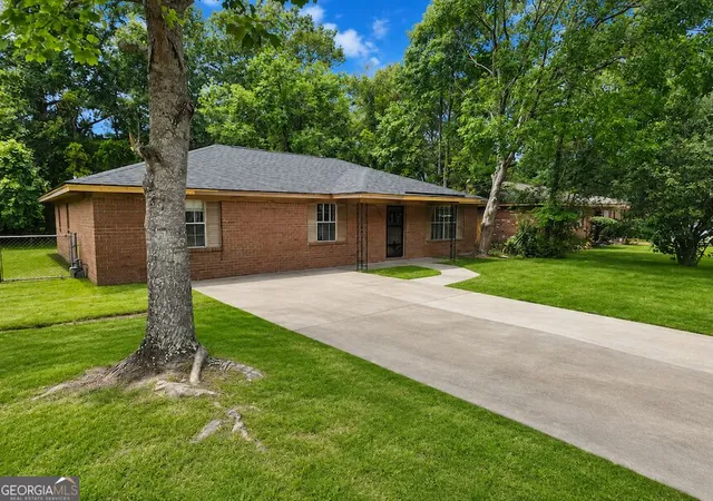 2nd image of 1903 Cimarron St, Savannah, GA 31405 | MLS# 10830150