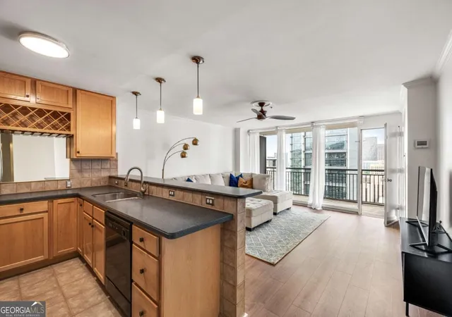 Homes for sale in Atlanta, GA | 620 Peachtree St Ne #2011, Atlanta, GA 30308 | MLS# 10772676