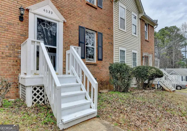3rd image of 4029 Heritage Valley Ct, Norcross, GA 30093 | MLS# 10812727