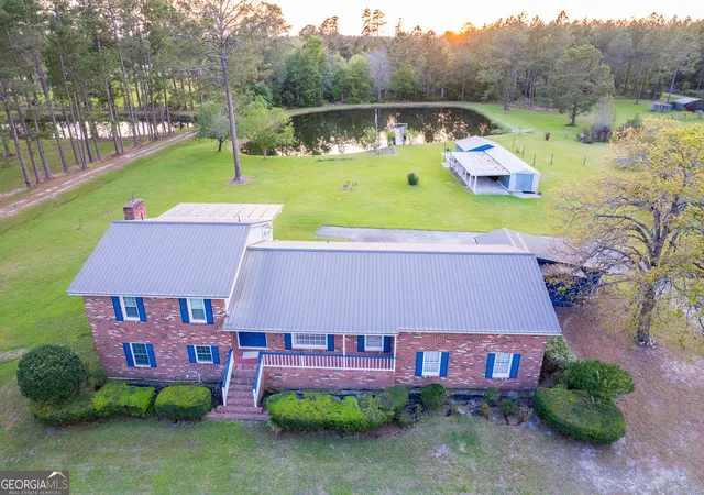 Homes for sale in Blackshear, GA | 2110 Ware St, Blackshear, GA 31516 | MLS# 10774972
