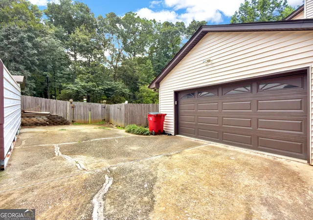 5th image of 1985 Lullwater Cir, Jonesboro, GA 30236 | MLS# 10789792