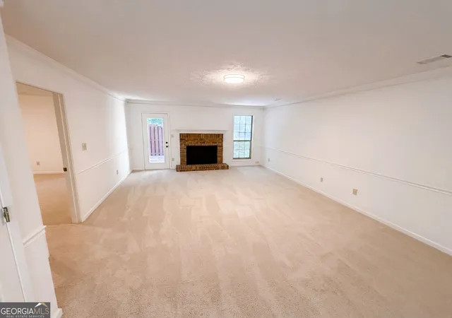 Photo 3 of Sale Pending at 17 Dover Trl, Peachtree City, GA 30269 | MLS# 10832742 | Listing updated on 2026-10-02